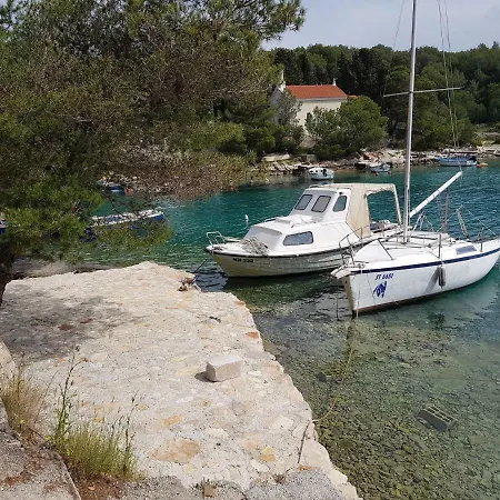 Seafront Osibova 米欧纳